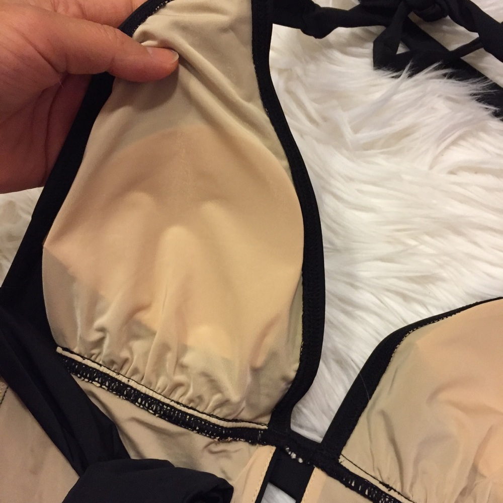 Tart halter neck one piece swimsuit. Xs - Picture 4 of 5